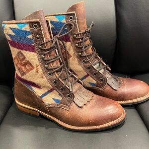 Vintage-Inspired Boulet Brown and Multicolor Lace-Up